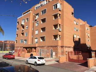 Locale commerciale in Calle Isla del Aire