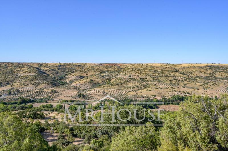 Foto 19d2cfeb-407a-411b-a25d-0200a58534ba. Terreno residenziale in Perales de Tajuña