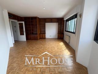 Alquiler Piso  De méndez álvaro. Mr. house real estate comercializa en alquiler magnifica viviend