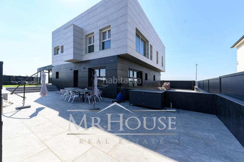 Foto 6512874e-bb91-49bc-91fd-25a60e180ebe. Casa amb calefacció aparcament piscina a Torrejón de la Calzada