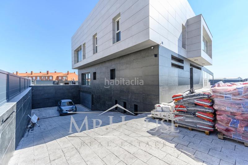 Foto 75589106-df07-4d44-a012-853c7fca846d. Casa amb calefacció aparcament piscina a Torrejón de la Calzada