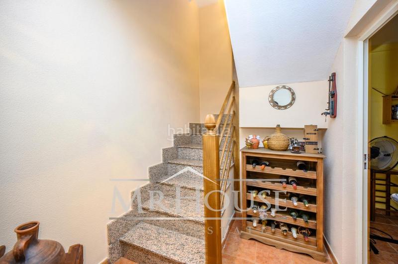 Foto ca77808e-45b8-4863-9e15-0d551e0960db. Casa con riscaldamento parcheggio piscina in Reyes Parla