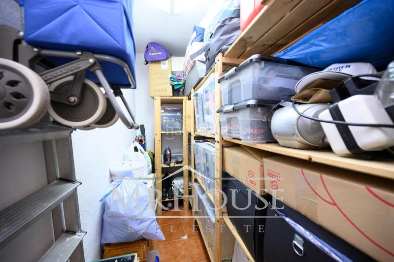 Foto a6788c90-dd8e-4c0e-8709-dea866452344. Haus mit heizung parking pool in Reyes Parla