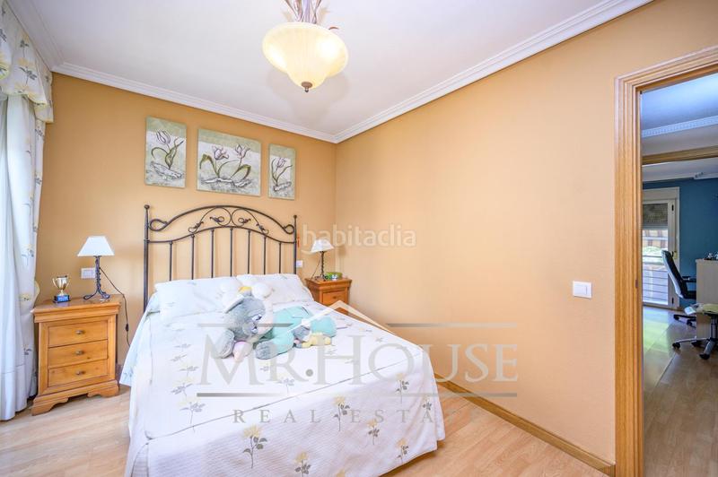 Foto 7562d26d-bd9f-4262-b516-a71fa0839aea. House with heating parking pool in Reyes Parla