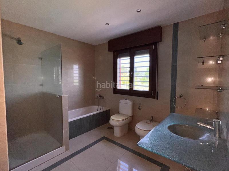 Foto d70e247e-a250-4090-b622-43e2b55ea1e0. Casa en Pino Alto-Navarredonda Valdemorillo