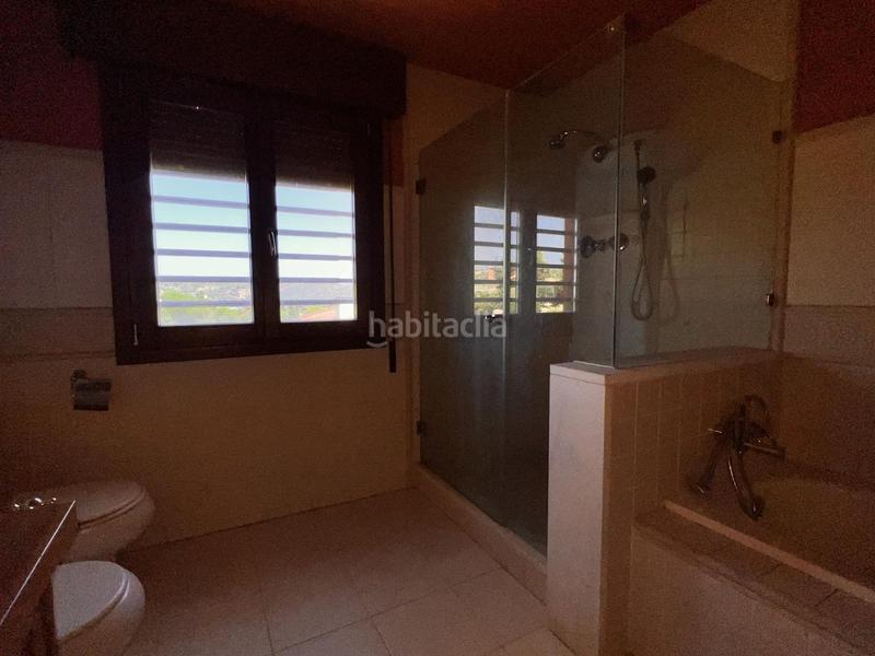 Foto 25fb9f75-6ea9-4ef6-ba54-9fc52f29c26c. House with parking pool in Pino Alto-Navarredonda Valdemorillo