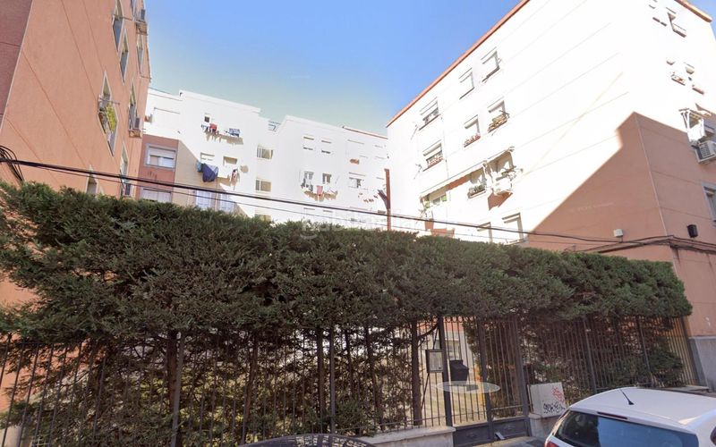 Foto 87b76893-f46d-4e5a-8f2e-83cbddce3590. Planta baixa a Pueblo Nuevo Madrid