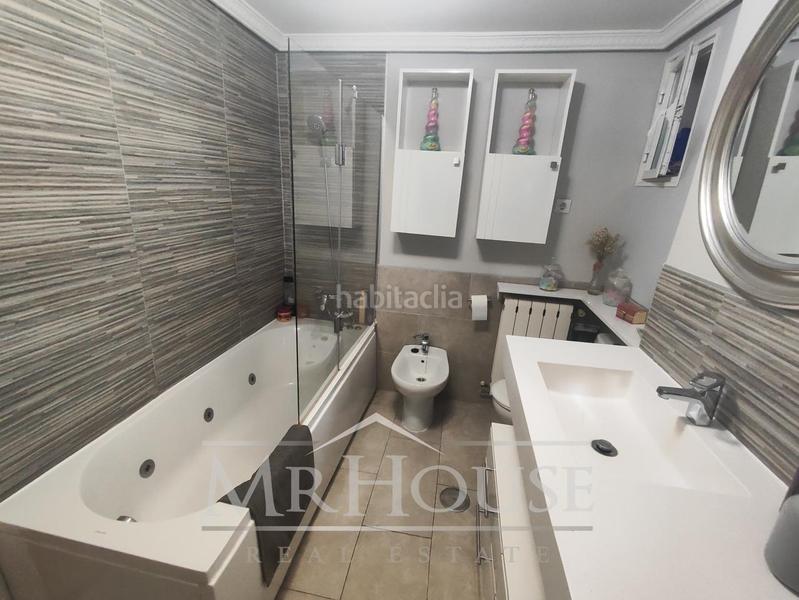 Foto 1e9b2e6e-f04d-4cef-88bc-7fc7d04d69c7. Planta baixa a Reyes Parla