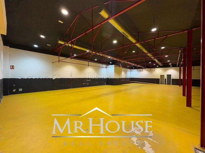 Foto 1de6995f-5e35-48c3-8fbc-ed366ee45bd5. Lloguer local comercial a Calle Pinto-San Roque Parla