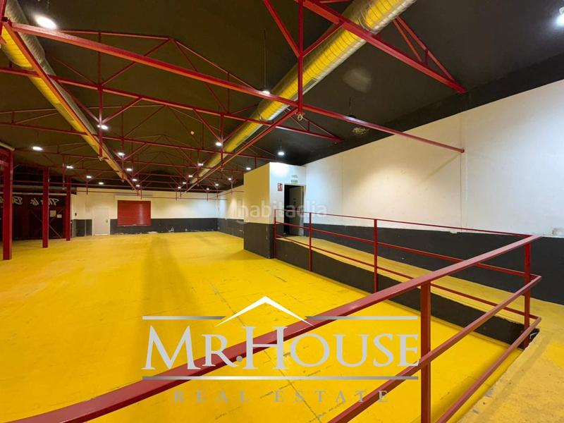 Foto 083a4a8f-115e-4a58-9014-8a166c6e3450. Location local commercial dans Calle Pinto-San Roque Parla