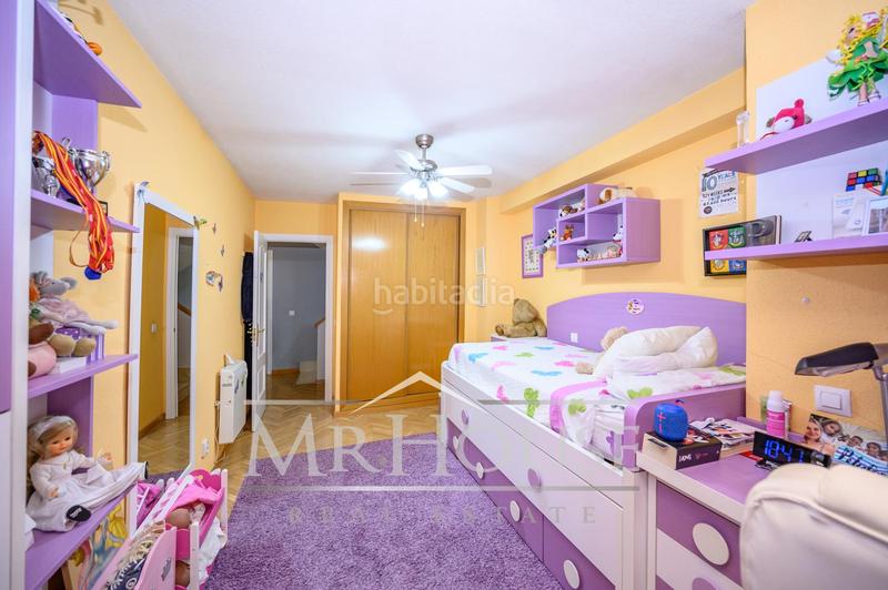 Foto 7fa389c0-e088-4dca-bcb0-4ee5f29e5f11. Casa adosada en Fuentebella-San Fermín-El Leguario Parla