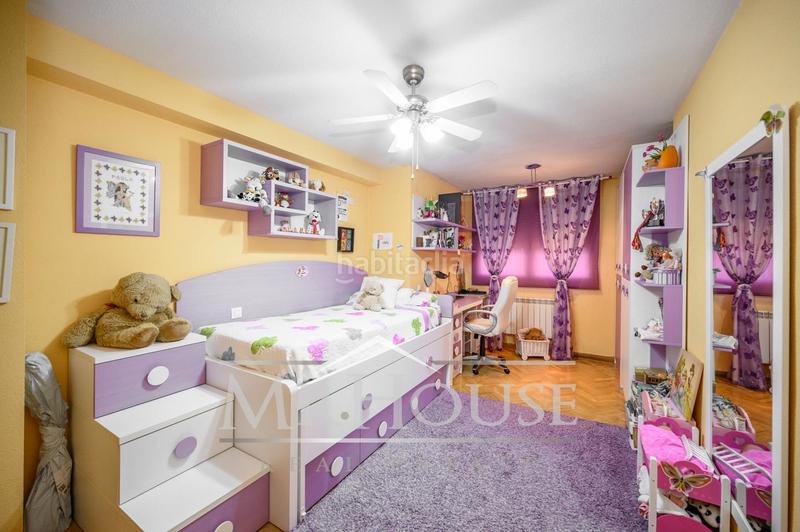 Foto f97e1fd0-0b27-4358-a215-325d89c63b1d. Casa adosada en Fuentebella-San Fermín-El Leguario Parla