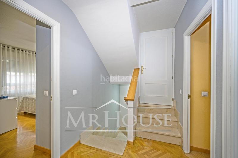 Foto 62672437-fc5d-4b09-8df2-eacf2f19deab. Maison jumelée avec chauffage parking piscine dans Fuentebella-San Fermín-El Leguario Parla