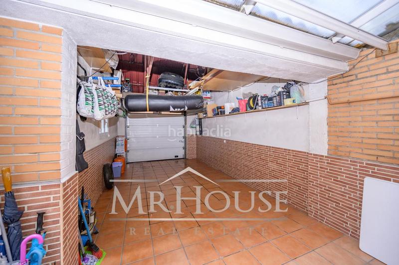 Foto e2592709-5c72-46db-b6c9-7e9ddaaa4275. Maison jumelée avec chauffage parking piscine dans Fuentebella-San Fermín-El Leguario Parla