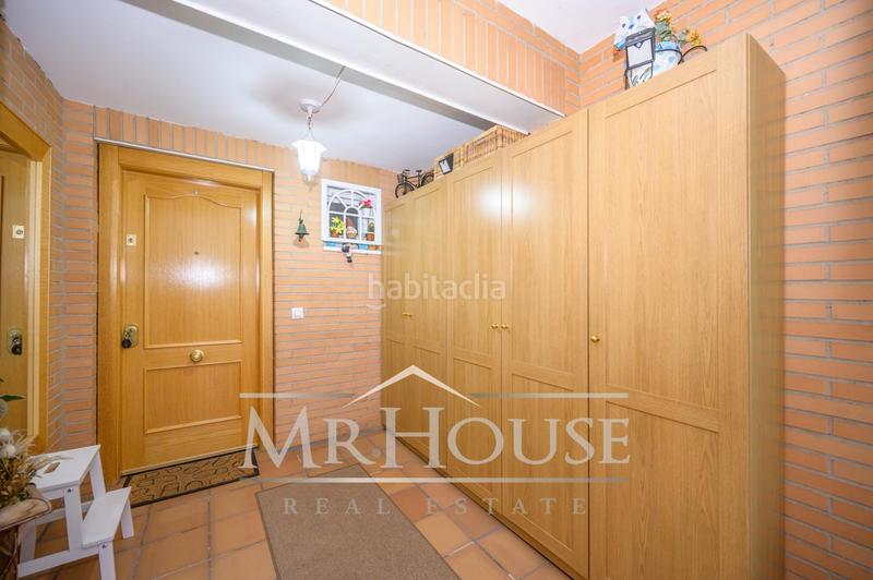 Foto e350fd7a-9170-4d58-8634-7e4393b1732c. Maison jumelée avec chauffage parking piscine dans Fuentebella-San Fermín-El Leguario Parla