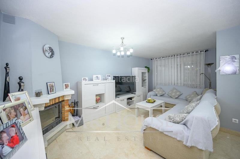 Foto 04fa4791-750c-4b35-8faa-4b2aceb45259. Semi detached house with heating parking pool in Fuentebella-San Fermín-El Leguario Parla