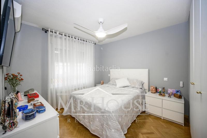 Foto 8ed3aeba-927c-4593-ae70-456532cdee6d. Semi detached house with heating parking pool in Fuentebella-San Fermín-El Leguario Parla