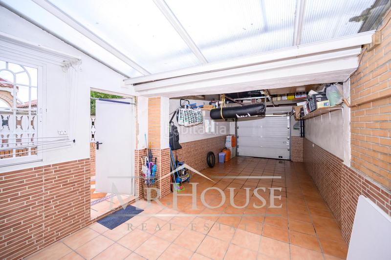 Foto a60c2aa2-8c17-4624-81ce-b30c85bbac7d. Semi detached house with heating parking pool in Fuentebella-San Fermín-El Leguario Parla