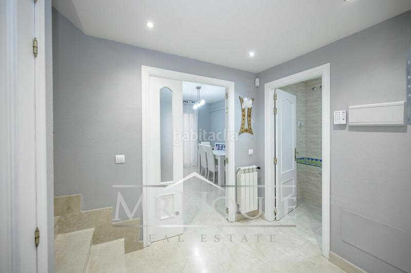 Foto b0324774-18c8-4098-ad87-7ccb5c5f1d85. Semi detached house with heating parking pool in Fuentebella-San Fermín-El Leguario Parla