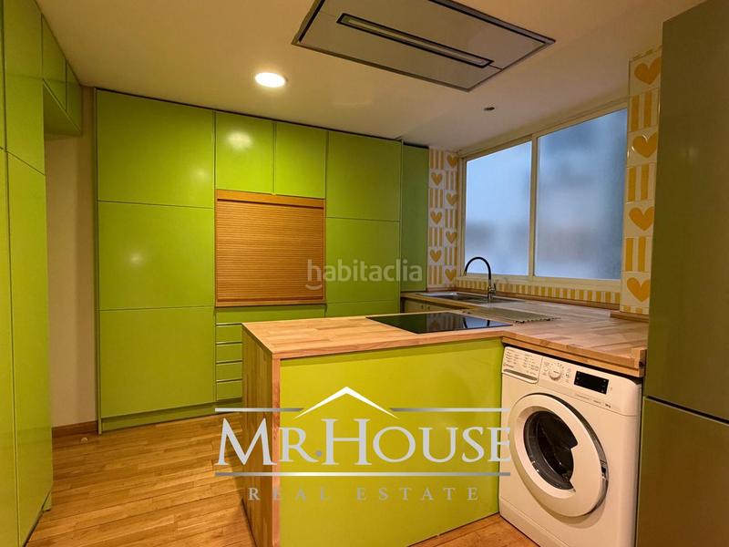 Foto 3ee26dd2-34de-4c8b-be68-bf13d79f2a23. Rent flat with heating parking in Castillejos-Cuzco Madrid