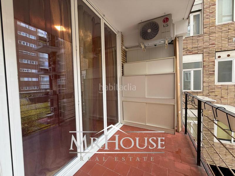 Foto 4e05b2db-2a86-4318-a5fd-1a724ea1a2e6. Rent flat with heating parking in Castillejos-Cuzco Madrid