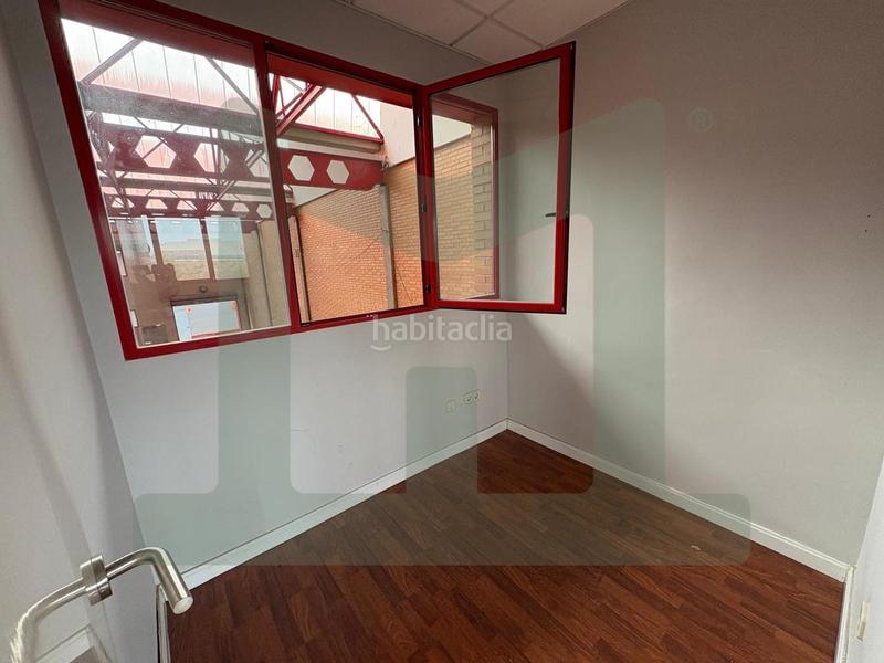 Foto cceb3408-d928-42c7-b574-3c89b378c8d2. Alquiler nave industrial mr house real estate alquila esta magnífica nave industrial en Griñón