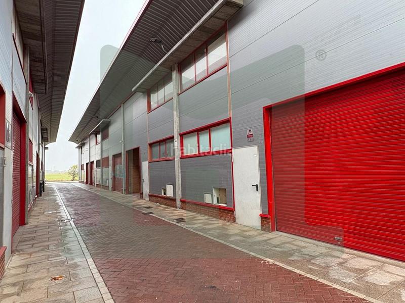Foto d611da02-e12f-4c85-97d6-d6186c902159. Location bâtiment à usage industriel dans Griñón