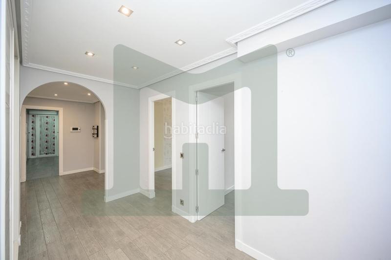 Foto 905dc745-44c9-4674-afce-01a9575bde52. Doppelhaus mit heizung parking in Centro Parla