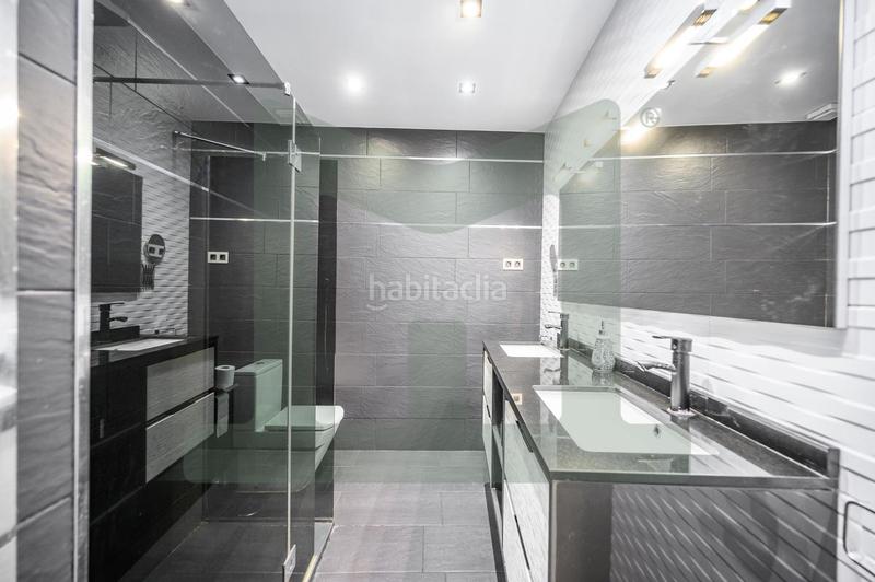 Foto a3b1817c-4745-4f24-8791-4f0ce6241780. Doppelhaus mit heizung parking in Centro Parla