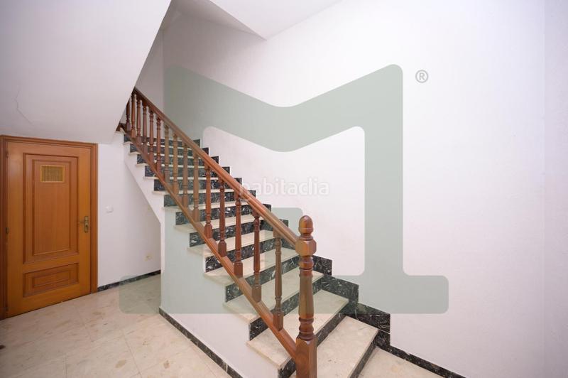 Foto c408ffa4-e01a-4cca-8e06-940fe3123fa7. Doppelhaus mit heizung parking in Centro Parla