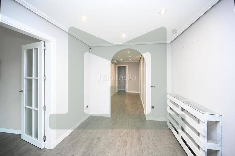 Foto a8a4f0d9-43dd-499f-a493-f326c38bfc40. Maison jumelée avec chauffage parking dans Centro Parla