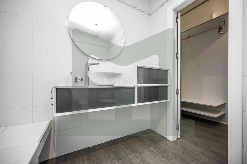 Foto d568eb26-a25e-4aa4-8912-209911977a26. Maison jumelée avec chauffage parking dans Centro Parla