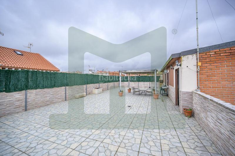 Foto eeff98ca-caf0-45ed-9f52-5079eaf5b3ac. Maison jumelée avec chauffage parking dans Centro Parla