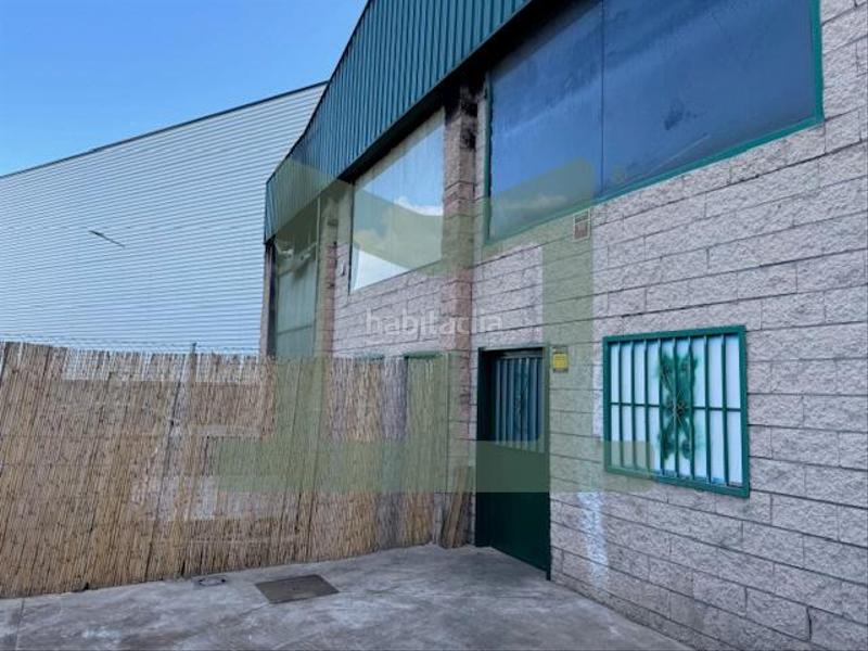 Foto 4ebe47a0-5ef5-4aa7-b7e5-fcf9c1d30647. Capannone industriale in Griñón