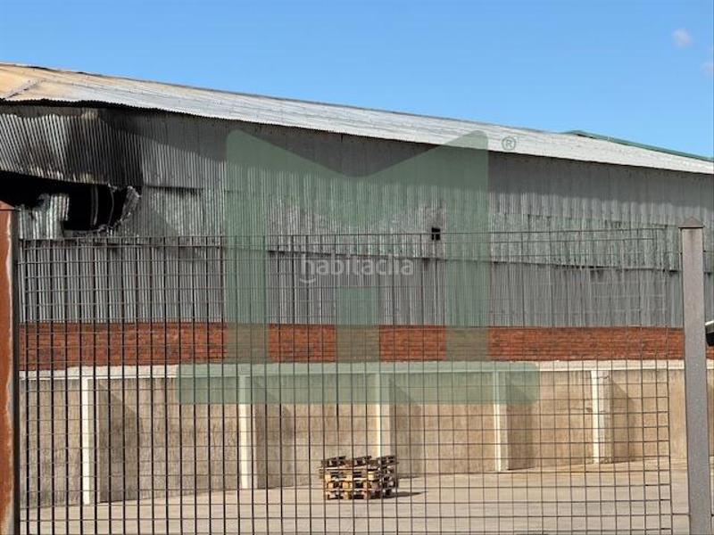 Foto e0885f5b-08e3-43df-b8cc-0f9b23ce156e. Capannone industriale in Griñón