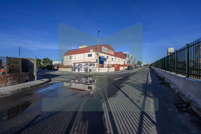 Foto 6d3c1b8b-1775-422f-b261-022d56e782d1. Bâtiment à usage industriel dans Griñón