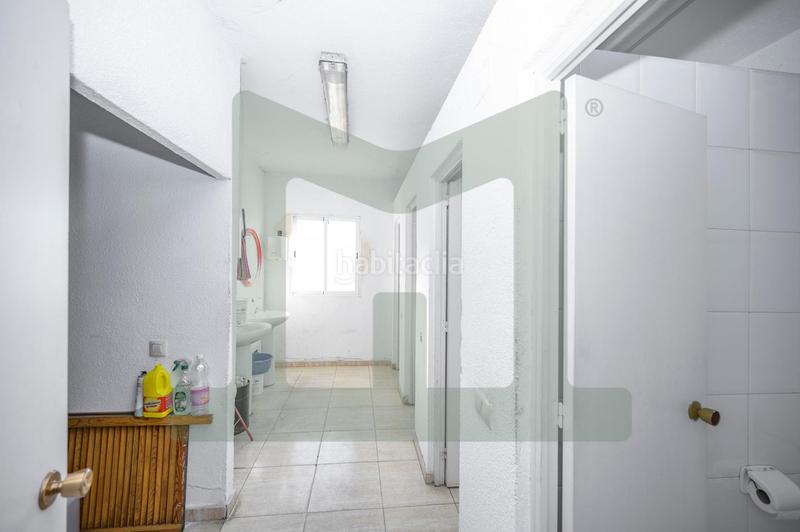 Foto b79d718c-119c-4f9e-9be6-97a1f22a59d1. Bâtiment à usage industriel dans Griñón