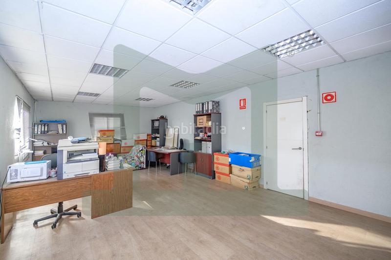 Foto e15678c6-2512-4f75-9647-808bae3b8016. Bâtiment à usage industriel dans Griñón