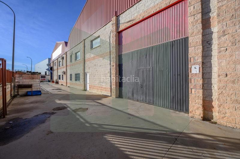 Foto 6eb3bbbc-4459-407c-bb5a-3bd031cd362f. Nave industrial en Griñón