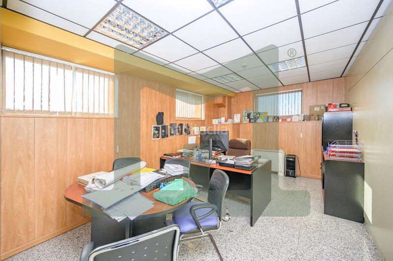 Foto e4aeb9e0-2b2a-4ee3-8d13-bc7bc29a8831. Edificio en La Fortuna Leganés