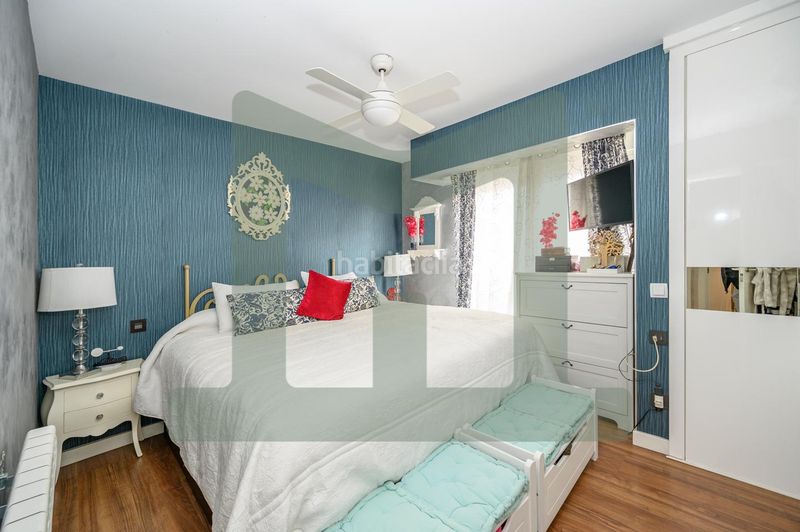 Foto ff5bd0c2-b5fa-49a3-bd4d-893358fe6860. Casa aparellada amb calefacció aparcament a Laguna Park Parla