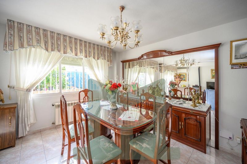 Foto 5f9b6e91-5c8c-4c5b-8d6d-017b3793cc96. Casa amb calefacció a Las Américas Parla