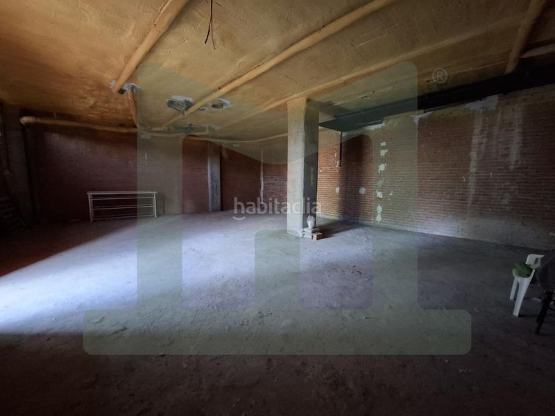 Foto a92873aa-1abf-4a77-bee3-42b1ff2b05a1. Rent business premise in Parla este Parla