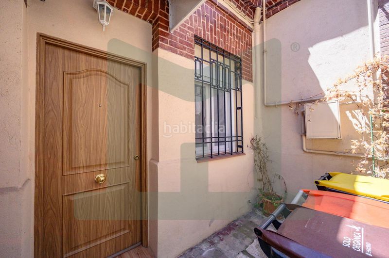 Foto 2f0a1edf-2576-459c-a533-b515ff30335e. Casa en Bellas Vistas Madrid