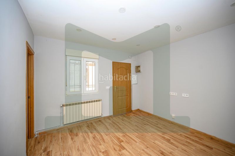 Foto 3f6a4bb9-efb8-46d8-9a45-ed811092e7d5. Casa en Bellas Vistas Madrid