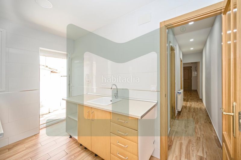 Foto 50bf783f-36b7-45c1-aa5e-fb44779d019b. Casa en Bellas Vistas Madrid