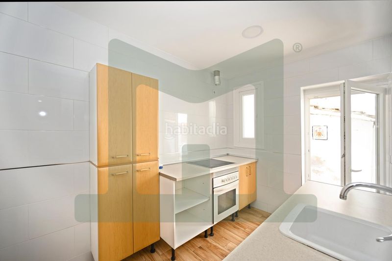 Foto 8111cf11-4b4a-409e-b3e3-69eaeb370fab. Casa en Bellas Vistas Madrid