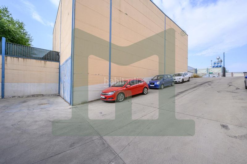 Foto 1c2d8018-39d7-4e2c-b63f-09eebd68c444. Nave industrial en Pintores-Ferial Parla