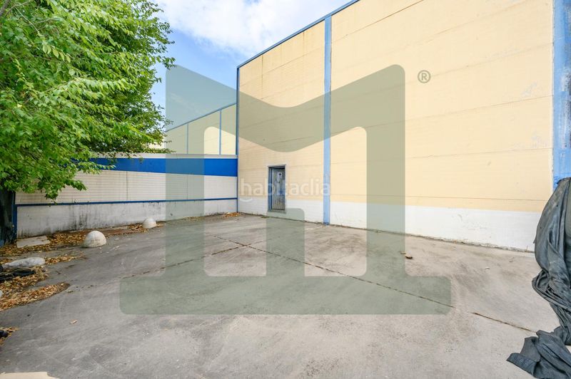Foto 2f5e2b03-3db9-4fb7-9bba-b7b9d1852c61. Nave industrial en Pintores-Ferial Parla
