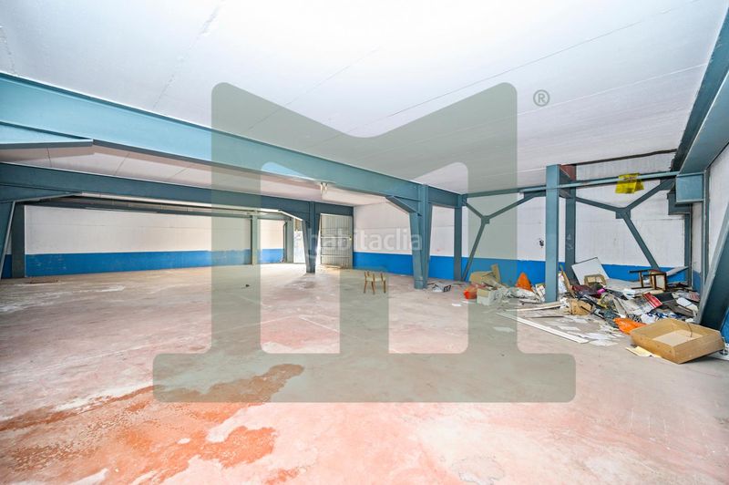 Foto 4f86f497-340e-4cbe-b570-9ae447eccdb9. Nave industrial en Pintores-Ferial Parla